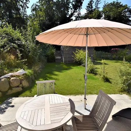 Reiherstieg Pier 10 Hohwacht