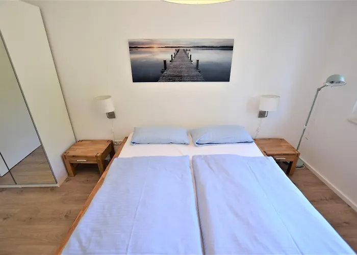 Reiherstieg Pier 10 Hohwacht